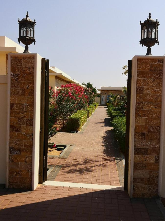 Almorouj Farm Inn - Badīyah Buitenkant foto